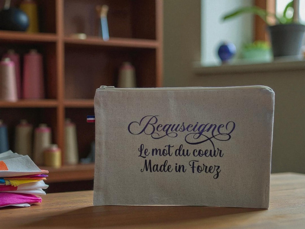 Trousse Écru sans soufflet – Beauseigne