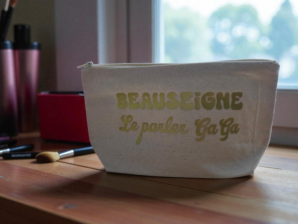Trousse Écru avec soufflet – Parler Gaga